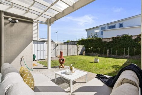 Photo of property in 10 Tyler Davies Drive, Red Beach, 0932