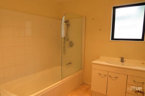 Photo of property in 26 Reybert Place, Massey, Auckland, 0614