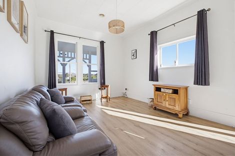 Photo of property in 73 Oranga Street, Westown, New Plymouth, 4310
