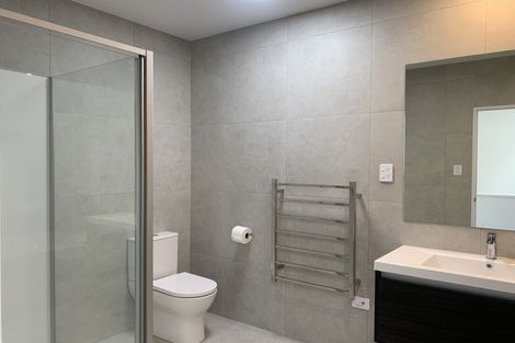 Photo of property in 18 Hema Road, Hobsonville, 0616