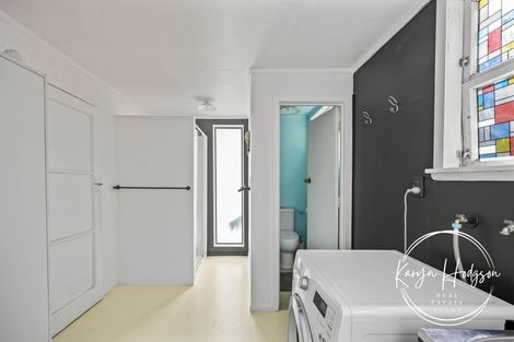 Photo of property in 10 Regent Street, Whakapirau, Maungaturoto, 0583