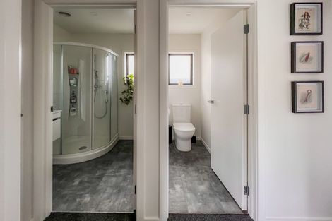 Photo of property in 2a Piper Place, Roslyn, Palmerston North, 4414