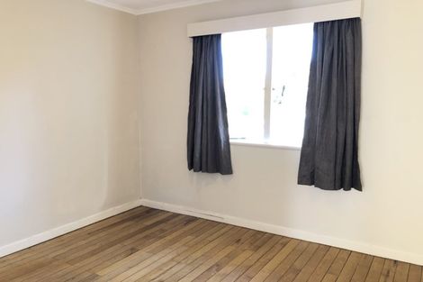 Photo of property in 25 Lake Road, Northcote, Auckland, 0627