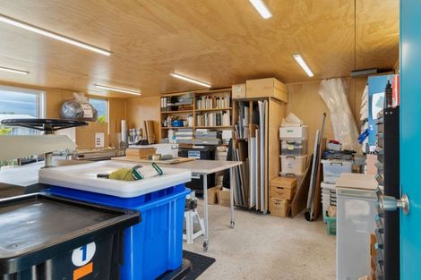 Photo of property in 2 Hinau Place, Lansdowne, Masterton, 5810