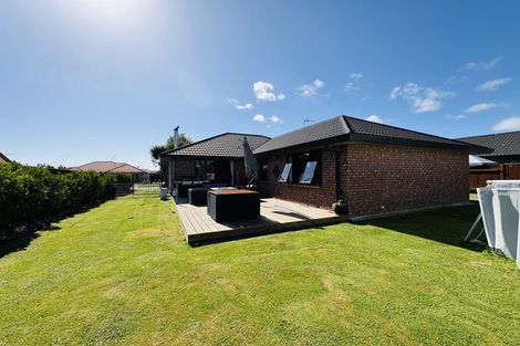 Photo of property in 68 Branigan Parade, Kelvin Grove, Palmerston North, 4414