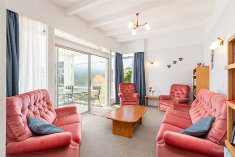 Photo of property in 43 Wai-iti Crescent, Woburn, Lower Hutt, 5010