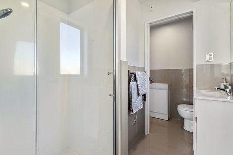 Photo of property in 74 Niu Lane, Te Atatu South, Auckland, 0610