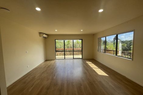 Photo of property in 8 Blethyn Place, Te Atatu South, Auckland, 0610