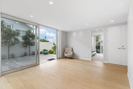 Photo of property in 20 Cameron Street, Takapuna, Auckland, 0622