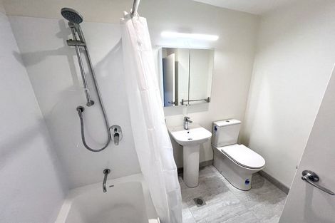 Photo of property in 5/3 Riverside Road, Orewa, 0931