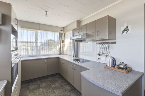 Photo of property in 172 Karaka Street, Castlecliff, Whanganui, 4501