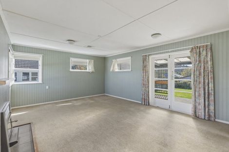 Photo of property in 9 Rangatira Road, Hunterville, 4730