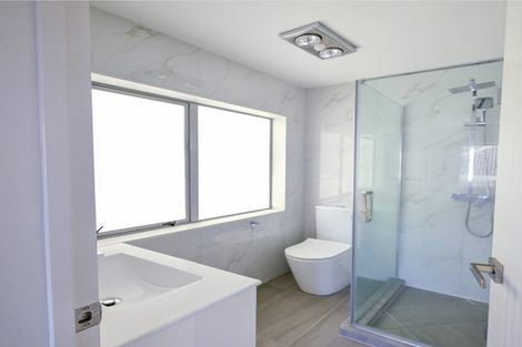 Photo of property in 69b Great South Road, Manurewa, Auckland, 2102