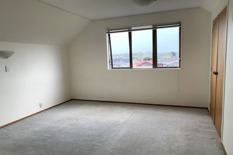 Photo of property in 2/14 Galloway Crescent, Farm Cove, Auckland, 2012