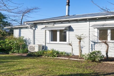 Photo of property in 8a Shanly Street, Waipawa, 4210