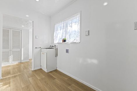 Photo of property in 1/128 Clevedon Road, Papakura, 2110