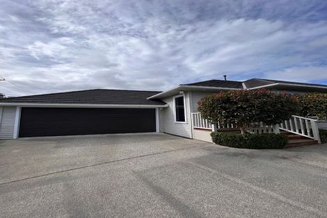 Photo of property in 8 Melvill Grove, Waterloo, Lower Hutt, 5011