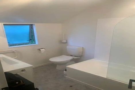 Photo of property in 3/131 Queens Drive, Lyall Bay, Wellington, 6022