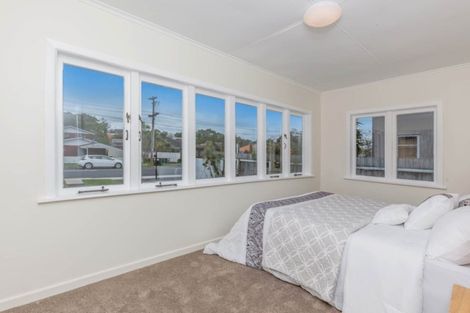 Photo of property in 1/87 Nile Road, Milford, Auckland, 0620