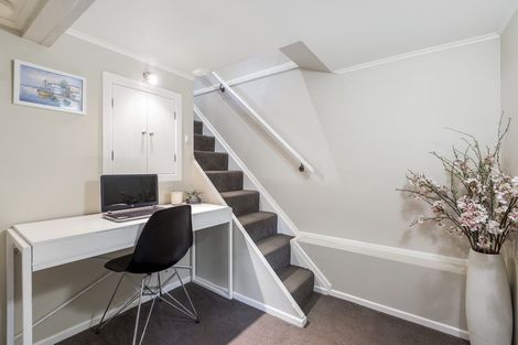 Photo of property in 15 Graham Avenue, Te Atatu Peninsula, Auckland, 0610