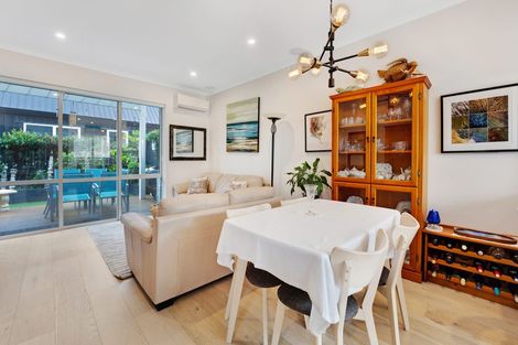 Photo of property in 9 Poaka Road, Hobsonville, Auckland, 0616