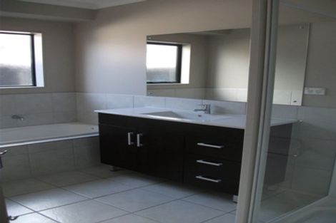 Photo of property in 8 Citron Court, Flat Bush, Auckland, 2016