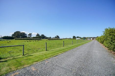 Photo of property in 37 Paremoremo Road, Lucas Heights, Auckland, 0632