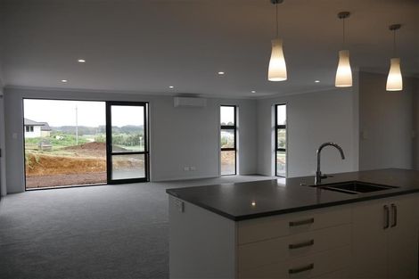 Photo of property in 11 Lake Drive, Tikipunga, Whangarei, 0112