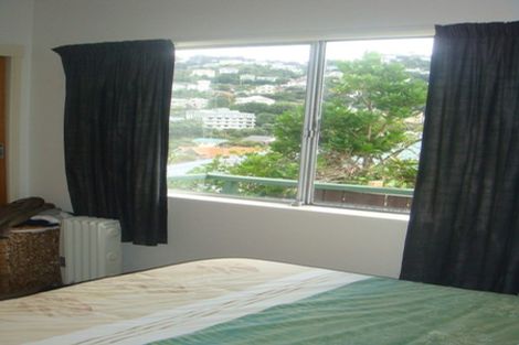 Photo of property in 2 Overtoun Terrace, Hataitai, Wellington, 6021