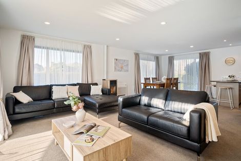 Photo of property in 10 Limes Avenue, Parklands, Christchurch, 8083