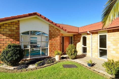 Photo of property in 34 Jadewynn Drive, Massey, Auckland, 0614