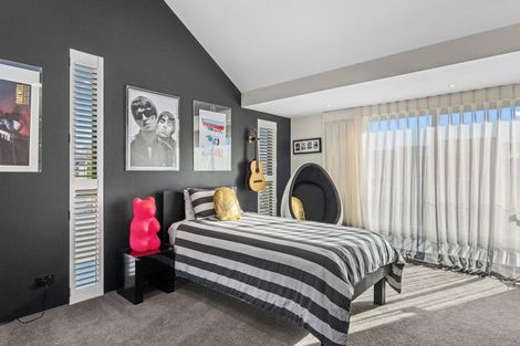 Photo of property in 7 Helmores Lane, Merivale, Christchurch, 8014