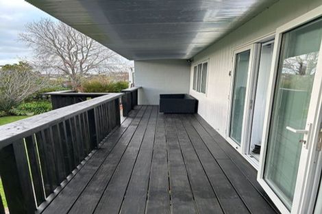 Photo of property in 4/18 Bevyn Street, Castor Bay, Auckland, 0620