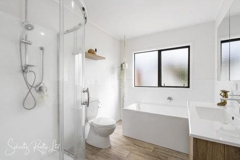 Photo of property in 316 Mountain Road, Maungaturoto, 0587