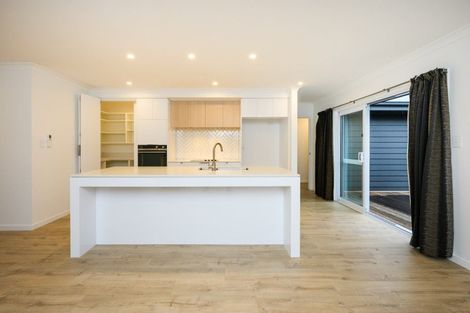 Photo of property in 29 Freedom Drive, Kelvin Grove, Palmerston North, 4414