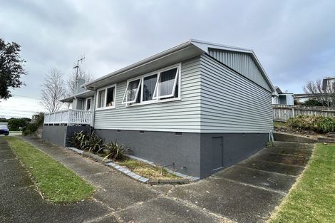 Photo of property in 48 Raumati Road, Raumati Beach, Paraparaumu, 5032