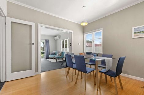 Photo of property in 57 Hamilton Road, Cambridge, 3434