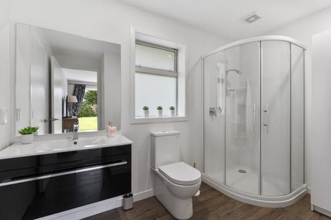 Photo of property in 3 Takapu Road, Manakau, Levin, 5573