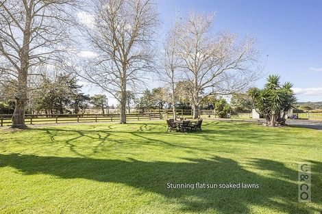 Photo of property in 2246 State Highway 16, Helensville, 0875