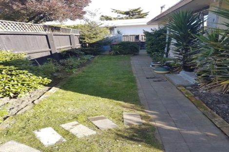 Photo of property in 2/442c Mairehau Road, Parklands, Christchurch, 8083