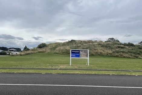 Photo of property in 16 Longbeach Drive, Castlecliff, Wanganui, 4501