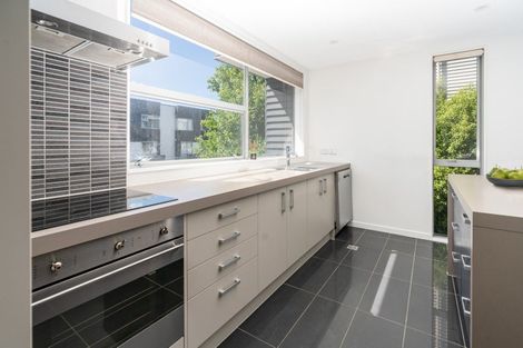 Photo of property in Altar Apartments, 52/120u Rintoul Street, Newtown, Wellington, 6021