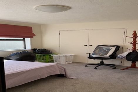 Photo of property in 2/11 Takutai Avenue, Bucklands Beach, Auckland, 2012