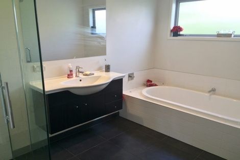 Photo of property in 18 Hyland Street, Wanaka, 9305