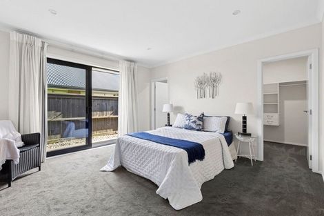 Photo of property in 54 Norfolk Drive, Cambridge, 3434