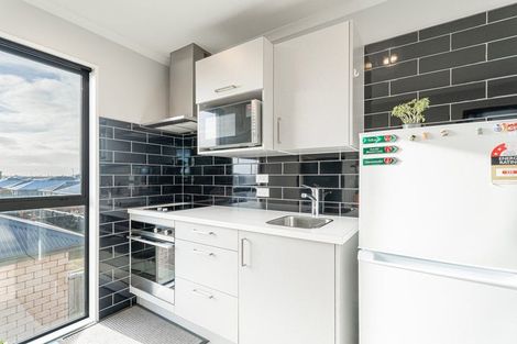 Photo of property in 20 George Square West, Wigram, Christchurch, 8025