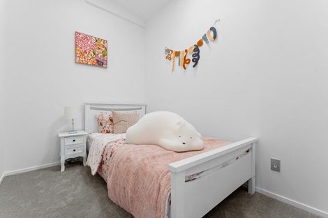 Photo of property in 2/18 Sylvan Crescent, Te Atatu South, Auckland, 0610