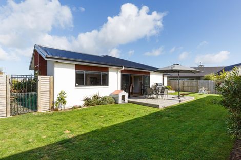Photo of property in 85 Cashmere Drive, Fitzherbert, Palmerston North, 4410