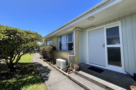 Photo of property in 11a Karamu Crescent, Wainuiomata, Lower Hutt, 5014