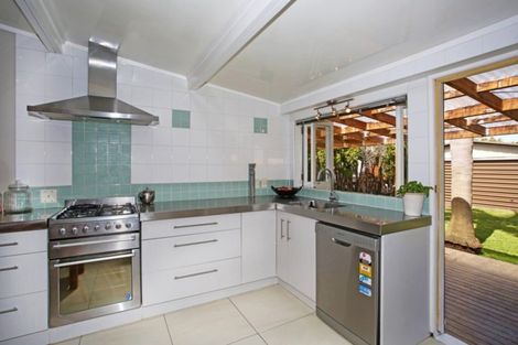 Photo of property in 9 Gibson Road, Tuakau, 2121